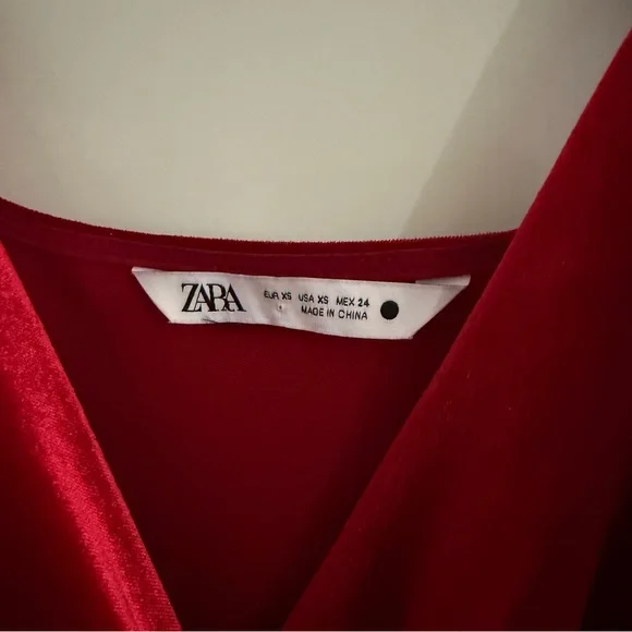 Gorgeous Zara Deep Red Velvet Dress - Picture 4 of 8